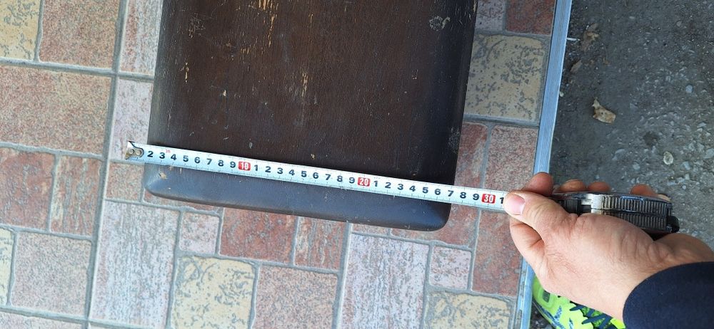 Маса масивна за детски кукли