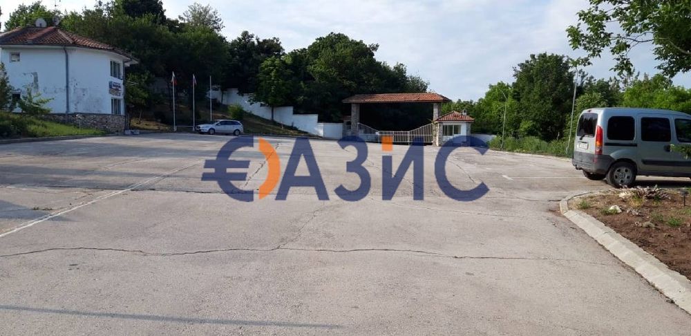 Продава се Хотел в с. Рогачево, Област Добрич - 2564 кв.м за 458 €/кв.м - Снимка #5