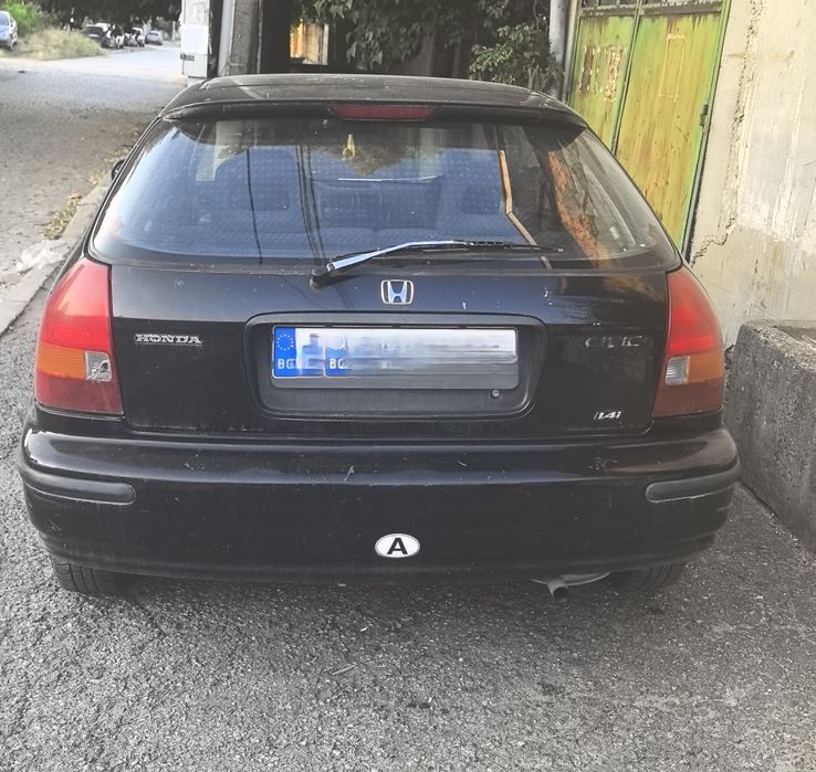 Лек автомобил Honda Civic