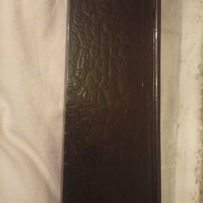 Старо огледало с дървена рамка