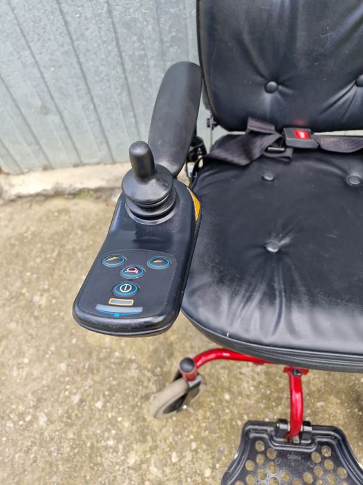 Carut electric Shoprider persoane handicap dizabilitati
