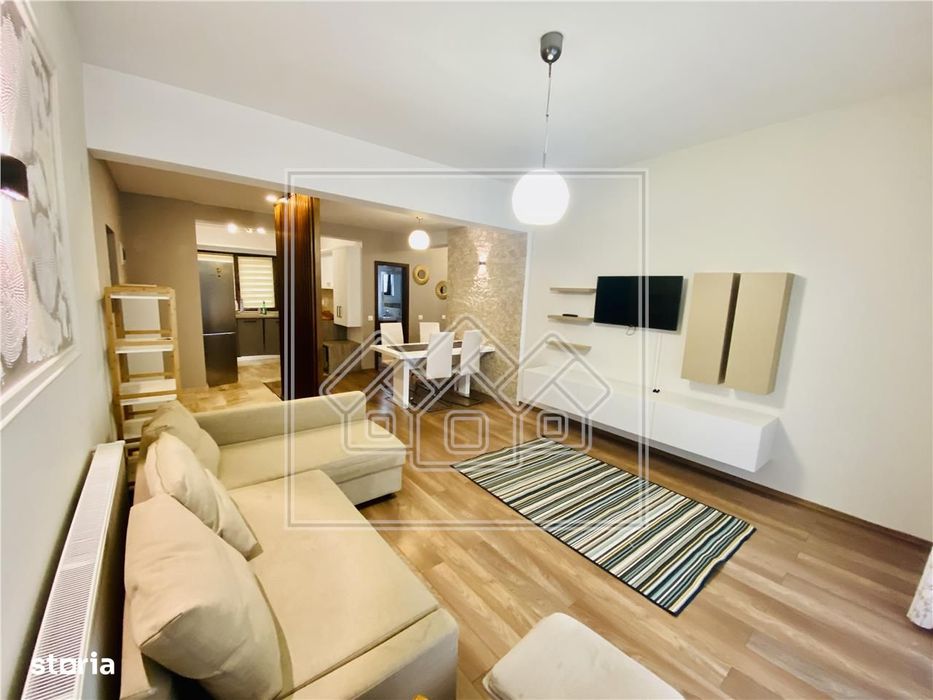 Apartament cu 3 camere si balcon mare, la cheie, terasa mare