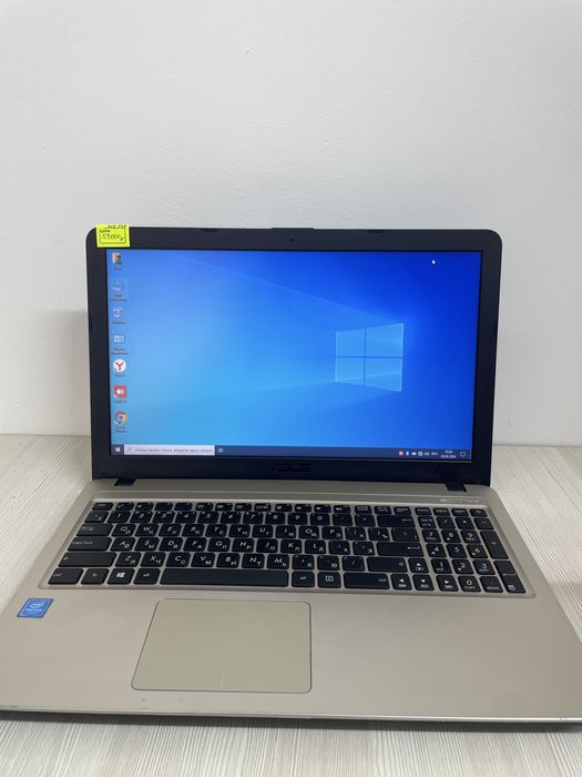 Ноутбук Asus Pentium N4200
