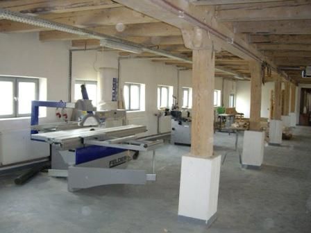 Vand atelier / fabrica mobila