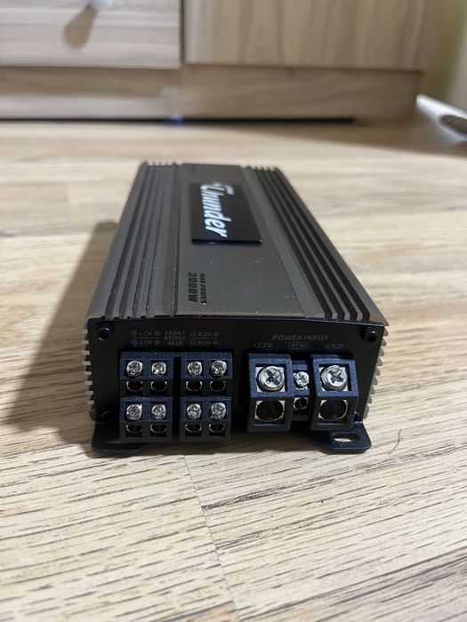 Бас каса с усилвател