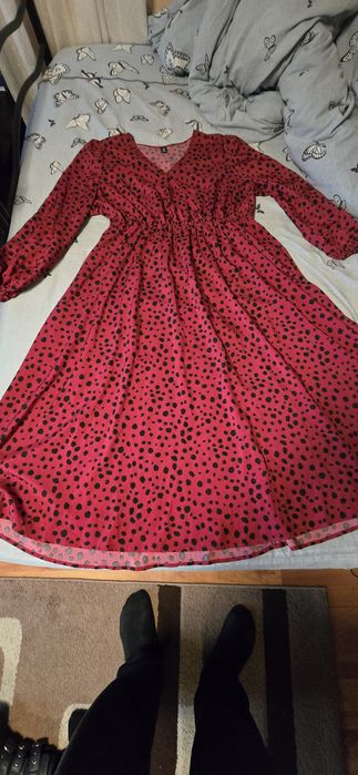 Rochie de zi frumoasă eleganta la pret bun