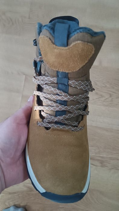 Bocanci imblaniti impermeabili piele nr 38 ca noi lungime talpic 24 cm