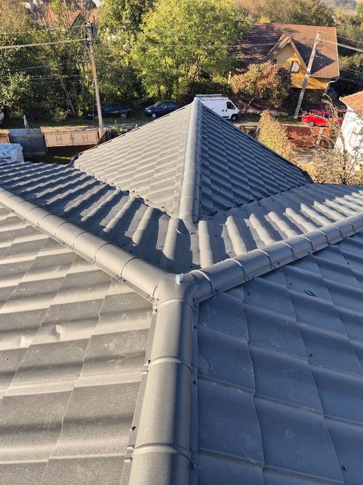 Firma autorizată – Executăm toate felurile de acoperișuri și mansarde