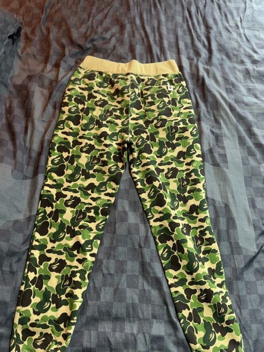 Pantaloni bape