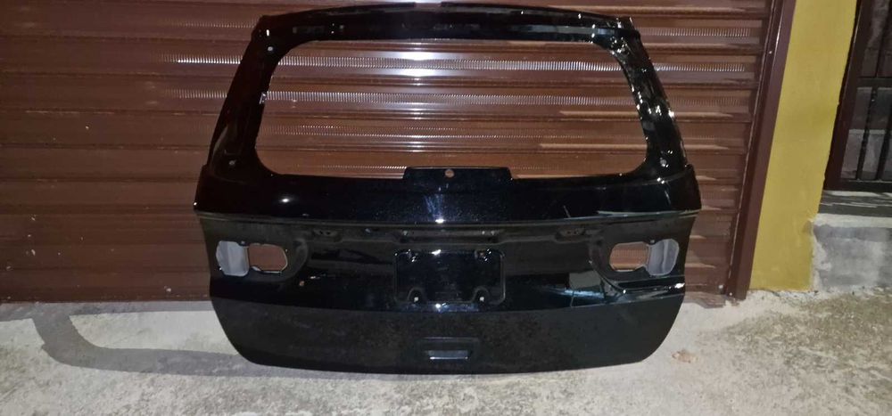 5 та врата Dodge durango 2014г.