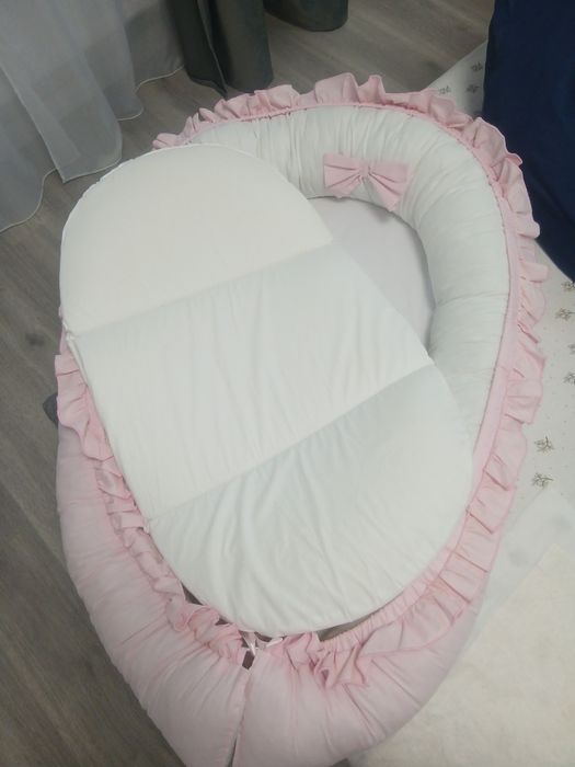 Baby nest bebeluși