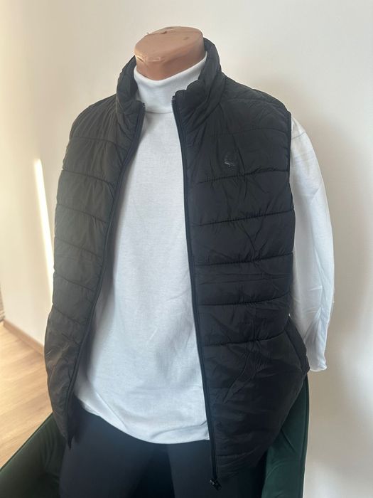 Vand vesta pt barbati