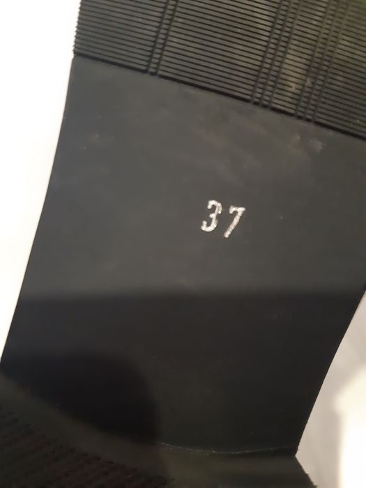 продам обувь босоножки