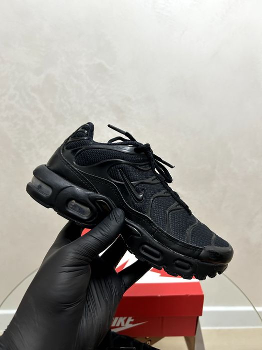 Nike Air TN Black