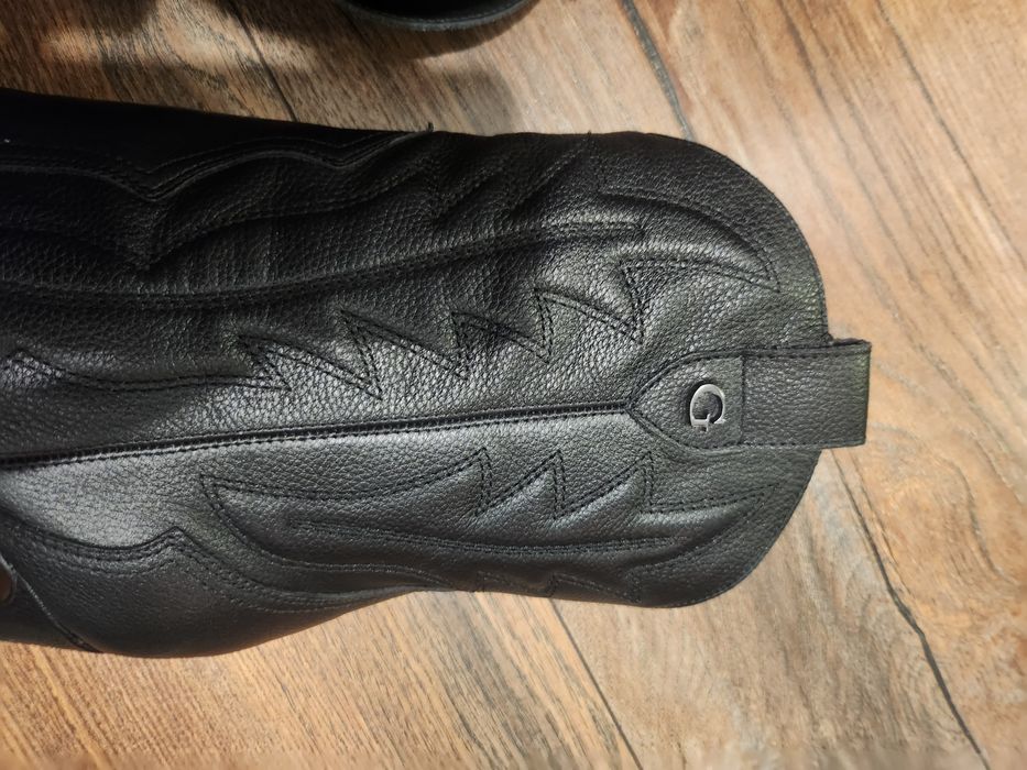 Дамски ботуши Guess 37н