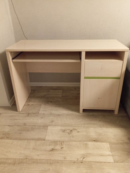 Продам письменный стол. Белоруссия