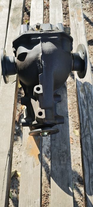 Задний редуктор от Мицубиси рвр 3.307