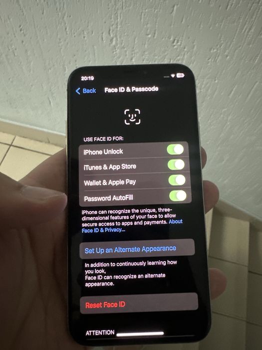 Продам Iphone X 10 64gb
