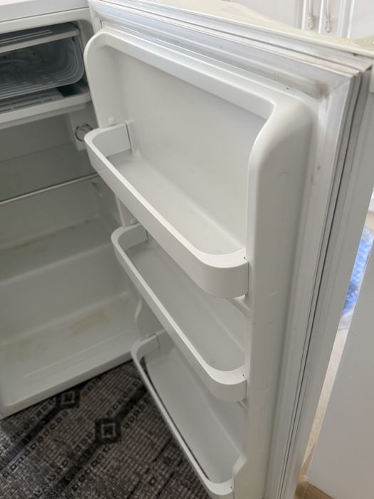 Холодильник Midea