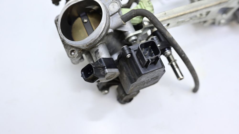 Rampa Injectie Corp Acceleratie Suzuki DL 650 V Strom VStrom V-Strom
