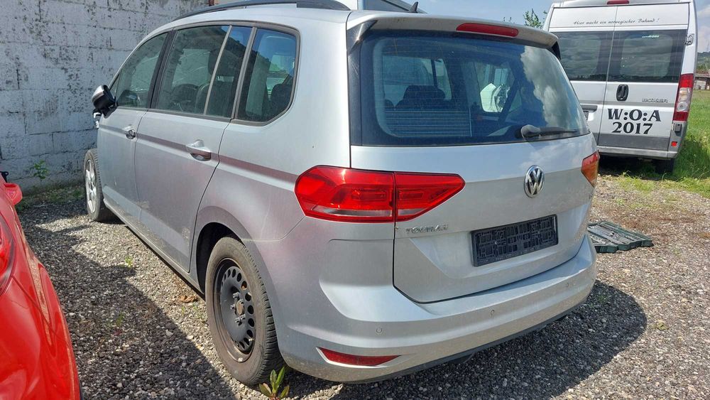 Usi,elemente interior volkswagen touran 2018 ,7 locuri,volan pe stanga