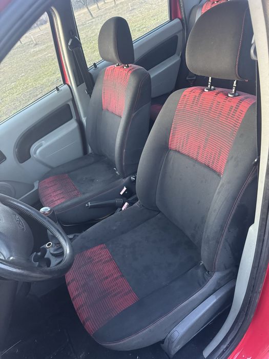 Dezmembrez Dacia Logan / Sandero 2012 1.5 euro 5 75cp