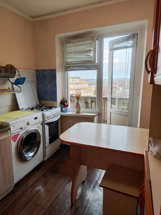 Продается 2х комнатная квартира