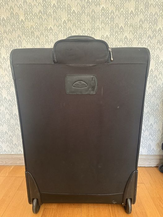 Продам большой чемодан Samsonite