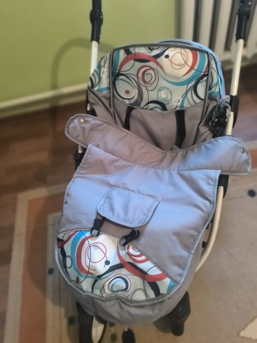 Продам коляску за 3000тг