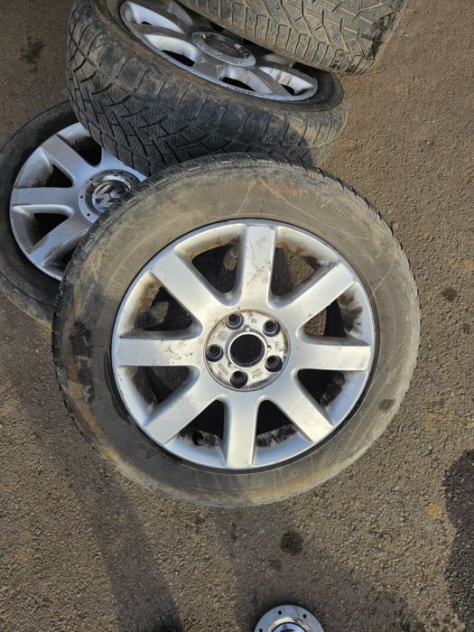 Лети джанти с гуми за Vw Golf Vw Tuaran VW pasat  215/55/16