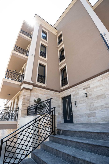 Продава се Двустаен апартамент в Карлово - 67 кв.м за 1453 €/кв.м - Снимка #18