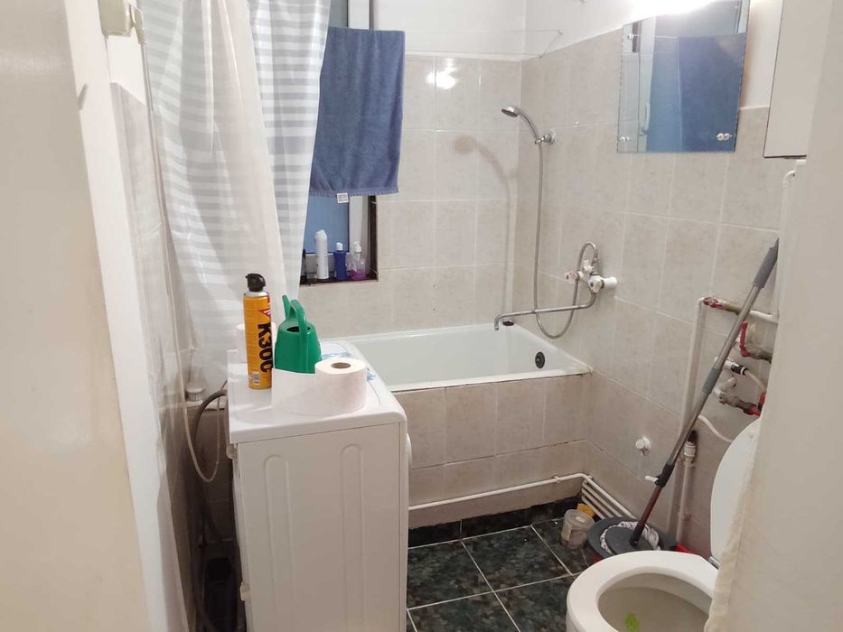 Apartament 3 camere , 7 Noiembrie, aproape de UMFST și spitale