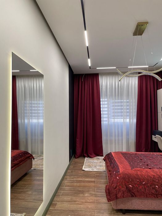 Продается кровать с тумбой!