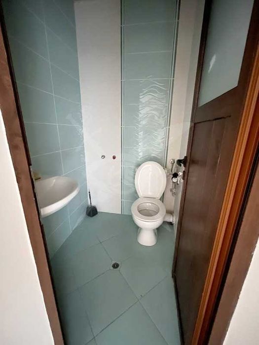 Продава се Офис в Бургас, Сарафово - 50 кв.м за 1140 €/кв.м - Снимка #2