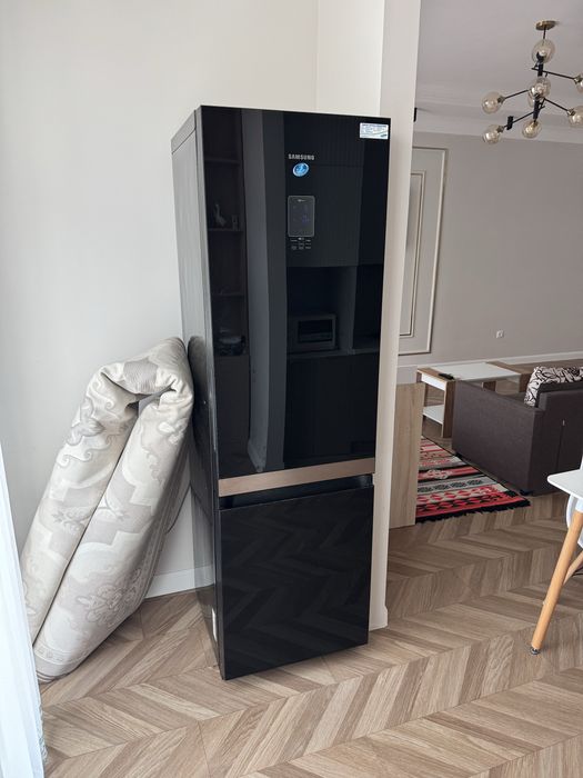 Холодильник Samsung