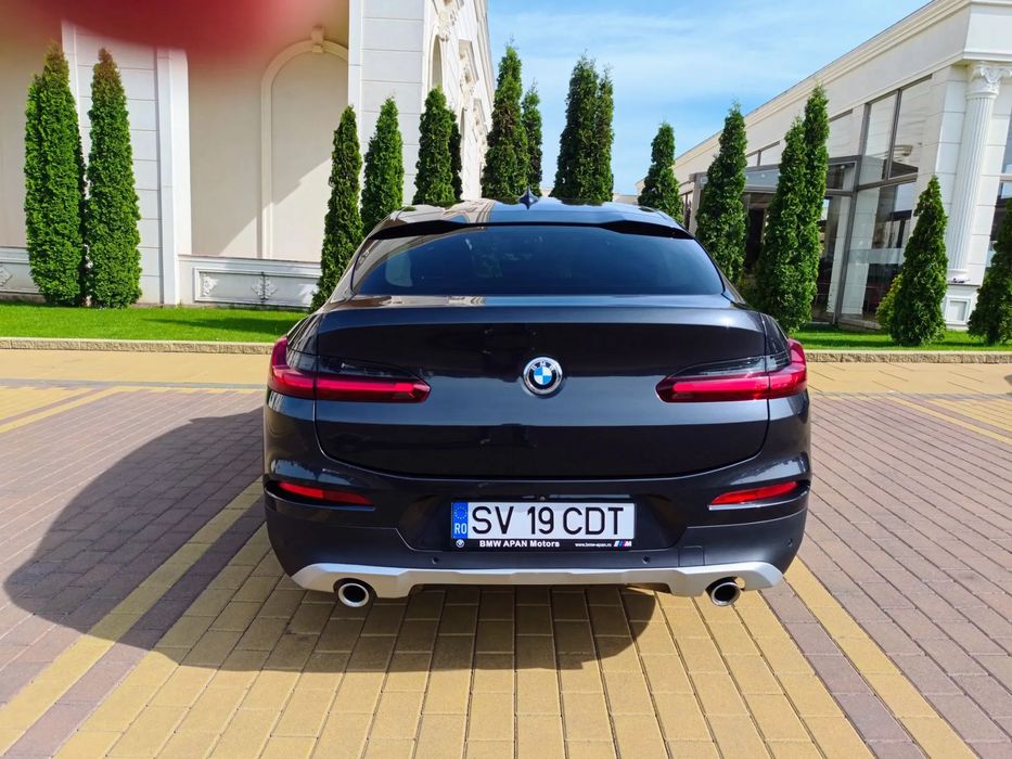 BMW X4 30i xDrive 252cp