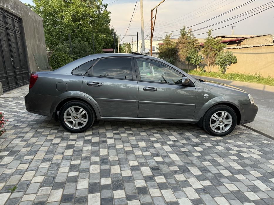 Chevrolet Lacetti / Gentra 2012
