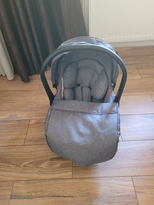 Cărucior de vanzare 3 în 1