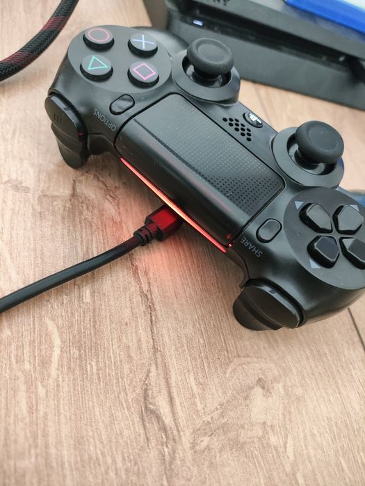 Продам Sony PlayStation 4