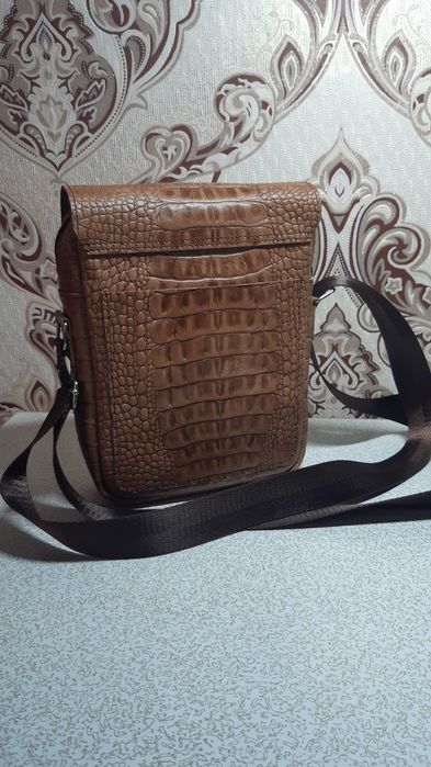 Кожаная мужская сумка