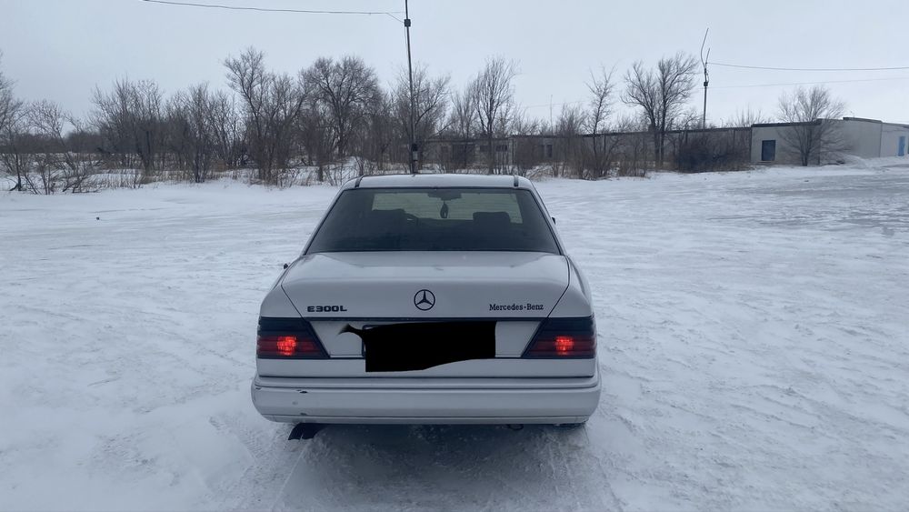 Продам машину.