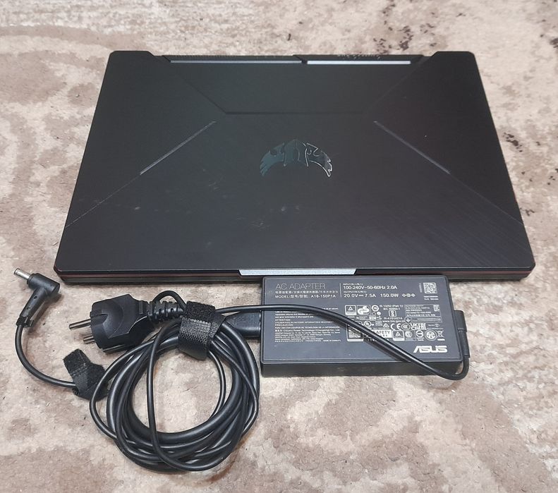 Laptop Gaming Asus TUF FX506 i5gen10 gtx1650ti 144hz