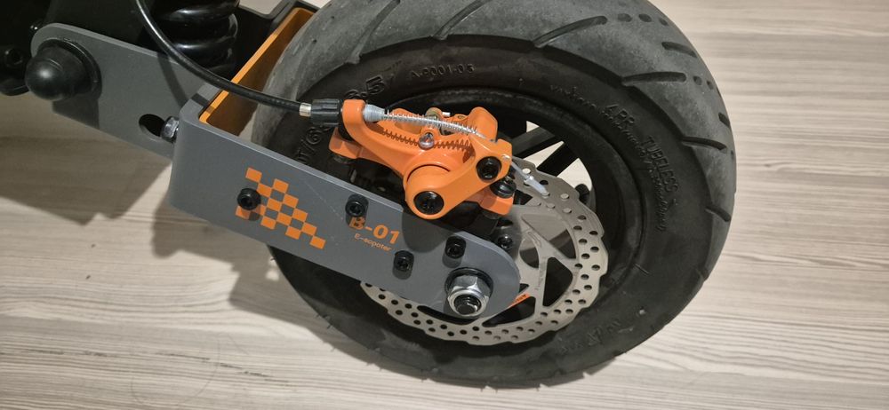 Като нова !! Електрическа тротинетка Kukirin G4 800км !