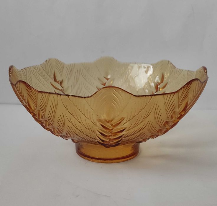 Разкошна фруктиера от кехлибарено стъкло