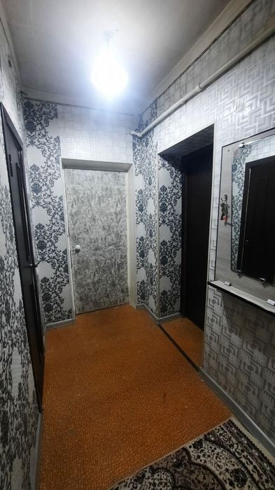 Сдаётся 1 комнатная возле цума