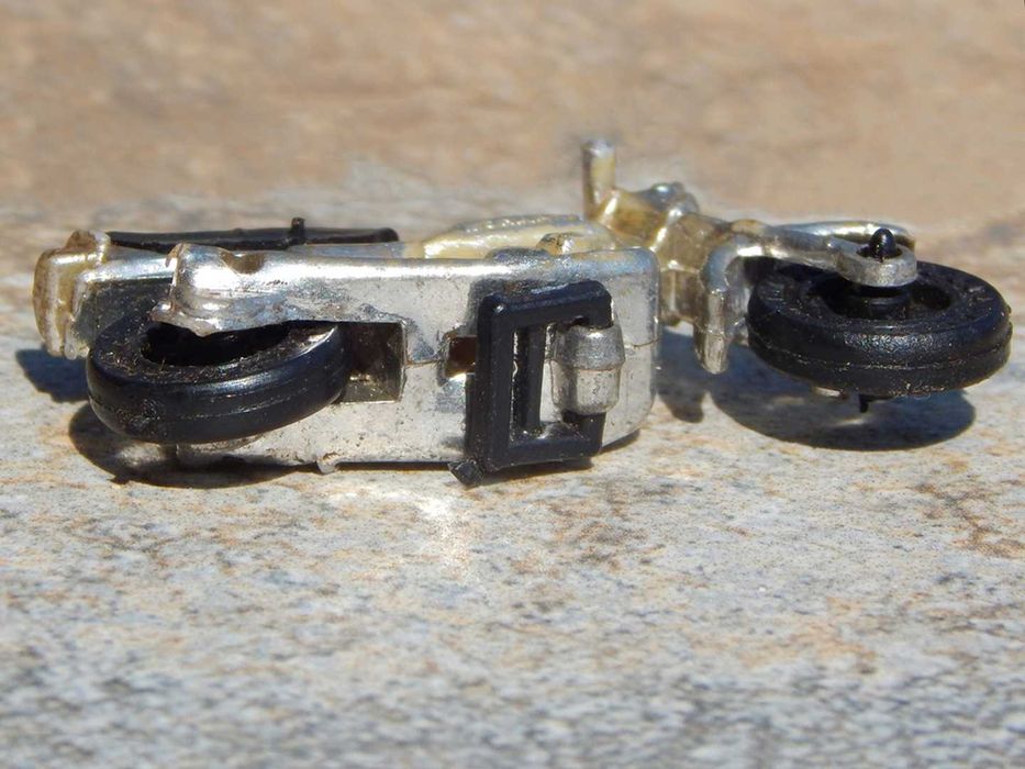 Jucarie motocicleta Morinaga anii 1980 scara 1:43 din plastic