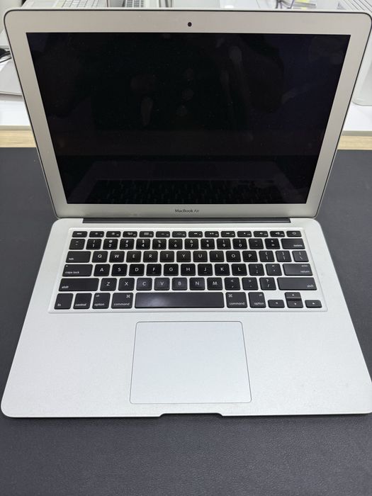 Apple MacBook Air 2011