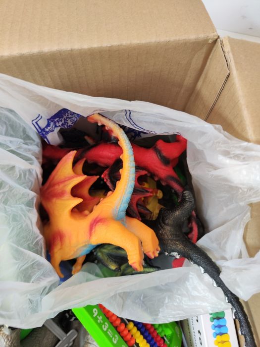 Игрушки продам дёшево