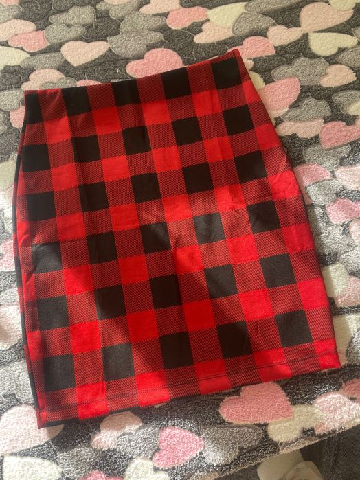 Две поли в размери L Xl на цената за двете поли е