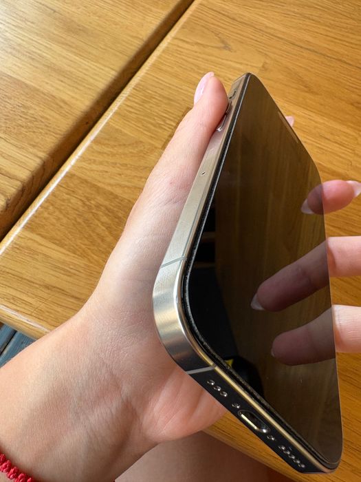 iPhone 16 Pro 128GB Natural Titanium | A1 | 88% Battery | Некодиран